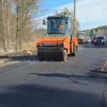 На Житомирщині стартували роботи з ліквідації аварійної ямковості гарячими асфальтобетоном. ВІДЕО