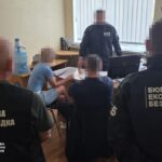 СБУ та БЕБ викрили компанію, яка розкрадала оборонний бюджет під час будівництва командного пункту ЗСУ на Житомирщині
