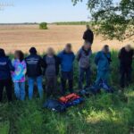 Схеми незаконного виїзду чоловіків призовного віку викрили на Житомирщині: трьом особам повідомлено про підозру